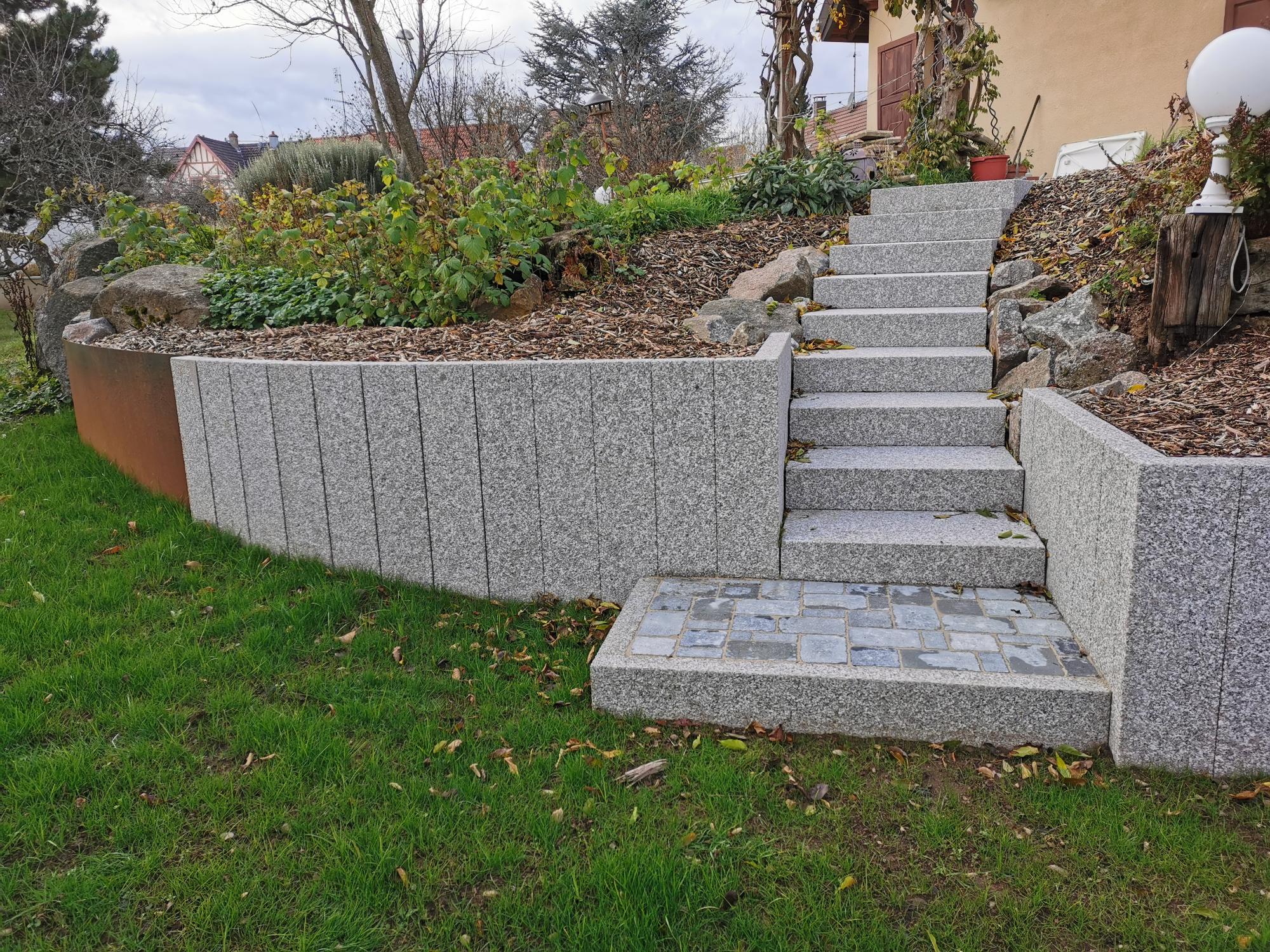 Nos escaliers et acc&egrave;s PMR Audincourt 16